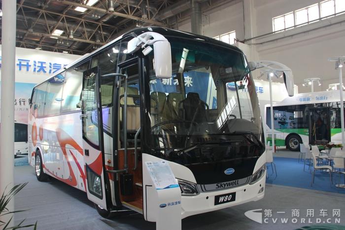 南京金龙开沃W80纯电动客车 (3).jpg