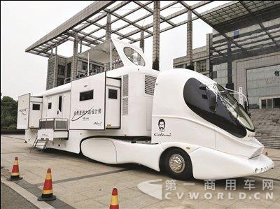 厲害了！全球首款超豪華房車在常州誕生.jpg