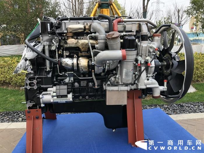 联合动力YCK11 LNG发动机 (1).jpg