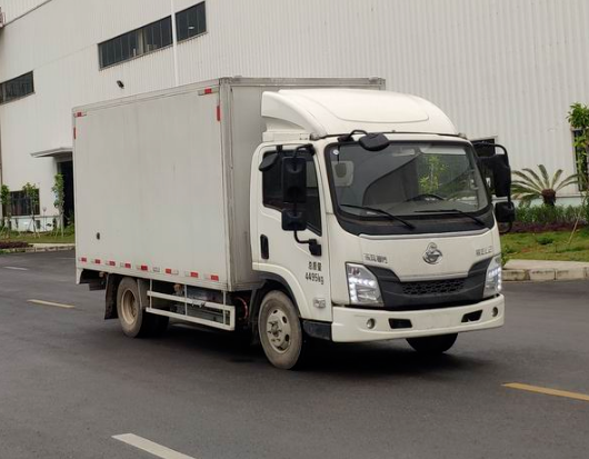 柳汽乘龙纯电动厢式运输车.png