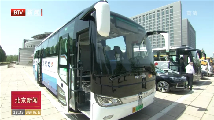 2020年全国两会将于5月21日、22日在北京隆重召开。届时，福田欧辉客车将再度为全国两会代表提供接驳服务，展现中国品质客车风采。今年共有31辆福田欧辉客车被选为本届两会的服务用车，其中6辆BJ6117纯电动客车将分别服务于人大会议和政协会议的北京代表团，25辆BJ6120城间客车将为全国其他地区代表团提供接驳服务，为代表们带来平稳、舒适、绿色的乘车体验。