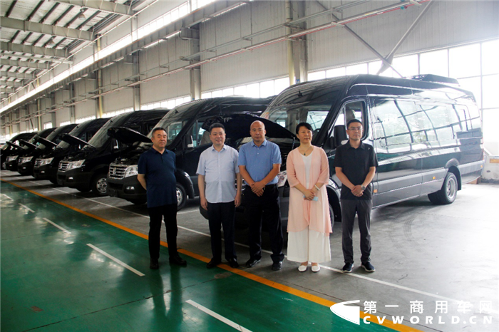 2020年7月8日，唐山交通运输集团有限公司定制的7辆7.5米欧睿正式下线，发往唐山为当地到北京的班线运输服务。