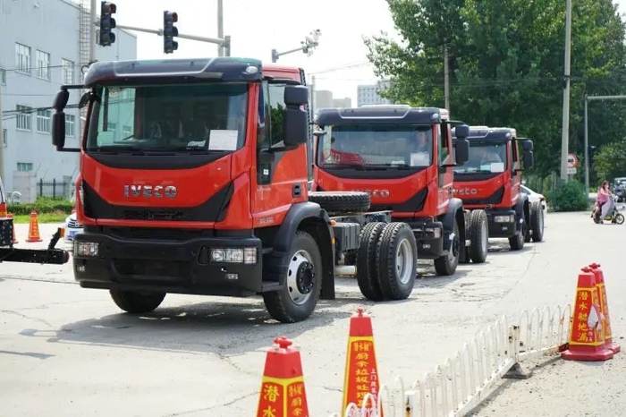 2020年8月8日，北京欧豪汽车贸易有限公司向客户交付了9台进口依维柯Eurocargo底盘，用于后续泡沫消防车的改装。

