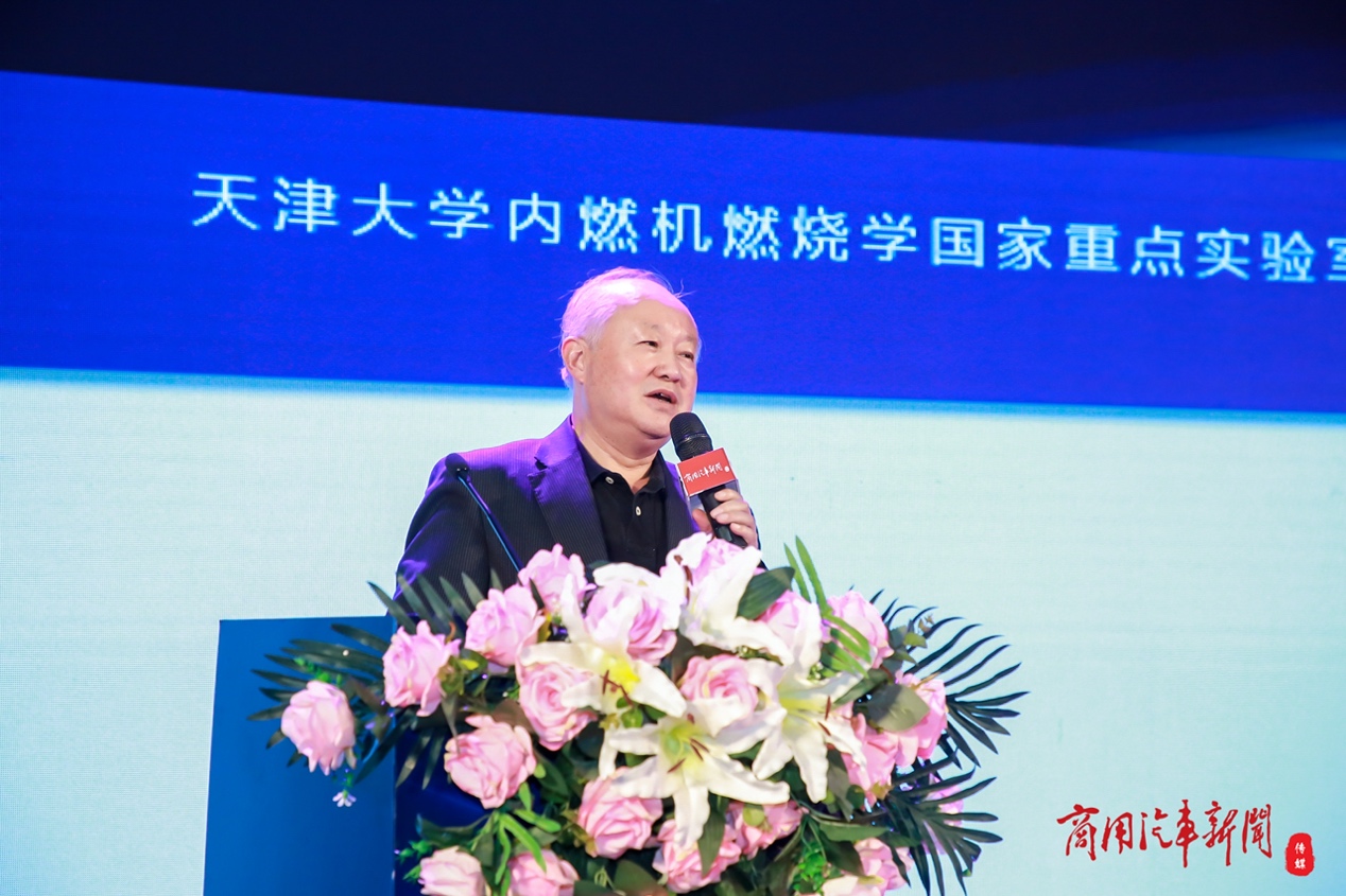 12月17日，“致敬•十年 第十届我信赖的商用车动力评选”（以下简称“动力评选”）颁奖典礼在北京举行。