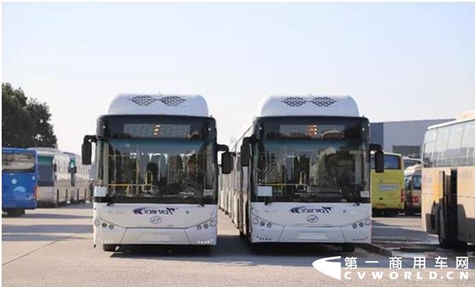 苏州金龙：31辆天然气公交车出口以色列.jpg