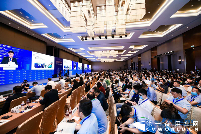 4月9日，中国汽车论坛组委会正式宣布，“2021中国汽车论坛”将于6月17日-19日在上海隆重召开。
