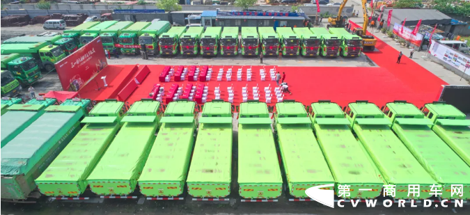 8月25日，25台装配玉柴黑金刚K08国六动力的三一自卸车交付上海用户。