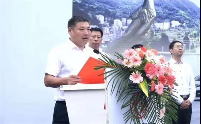 刚刚，东风汽车集团与十堰市竹山县人民政府携手共建的产业协作（汽车消费）“示范县”正式启动。
