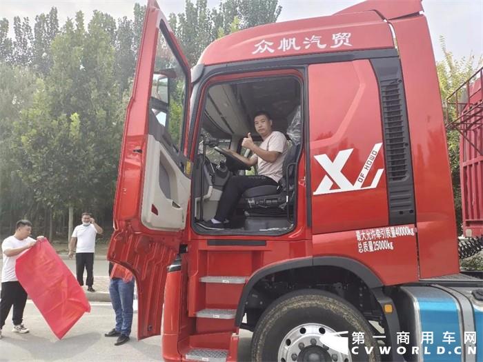 中国重汽豪沃卡车从诞生至今给大家带来了太多的惊喜。在豪沃卡车的身上，不仅凝聚了中国重汽多年的造车史，而且有着众多技术沉淀。
