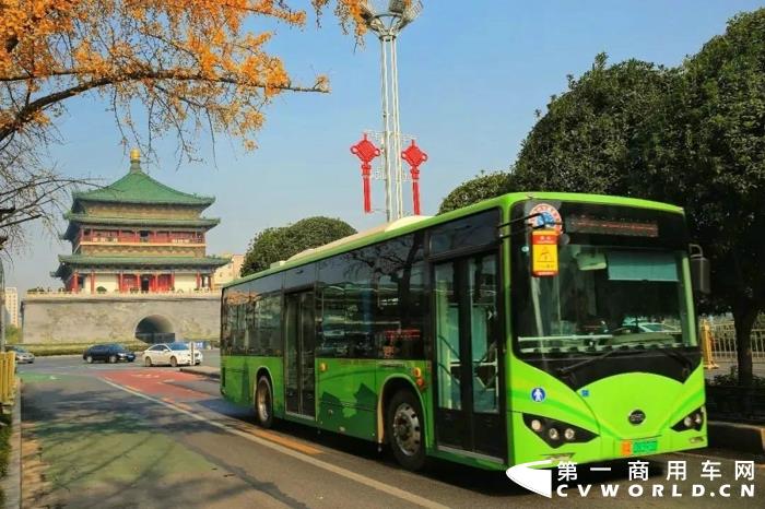 “筑就体育强国梦”第十四届全国运动会、第十一届残运会和第八届特奥会先后在陕西西安隆重举办。各行各业围绕“全民全运，同心同行”“点亮梦想，为爱起航”相关主题，齐心协力共助盛事。