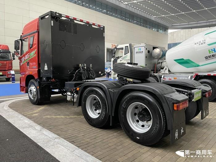 解放JH6充换电一体牵引车2.jpg