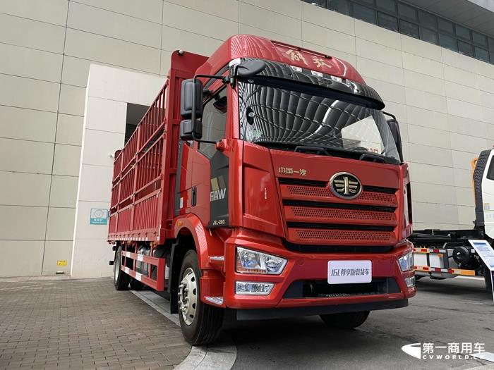 解放J6L尊享版载货车2.jpg