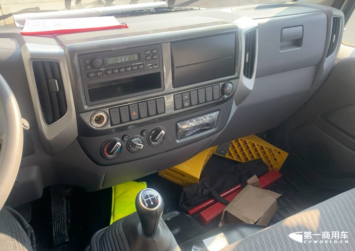 奥铃冷藏车2.png