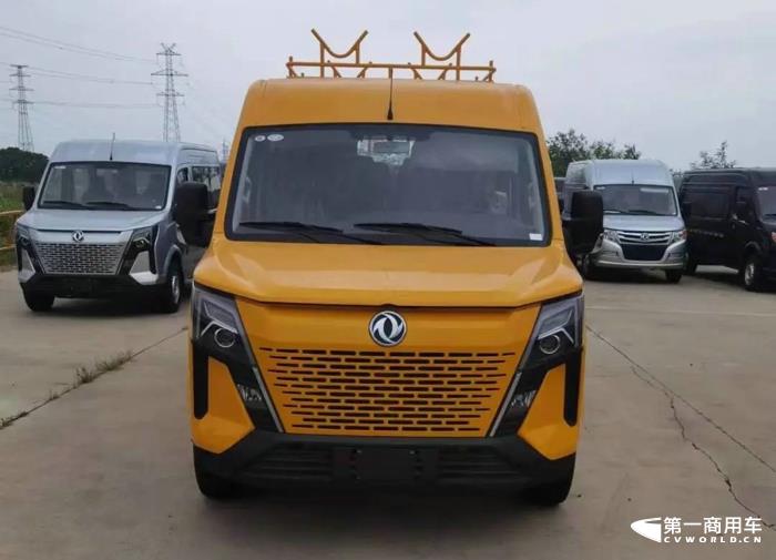 东风御风V9+斗式工程车批量交付太原铁路局！4.jpg