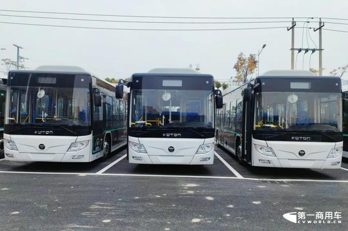12月30日，50辆欧辉BJ6105纯电动城市客车正式交付荆州公交，车辆将投入运营当地市区及城郊线路，在助力公共出行惠民便民的同时，也带动古城绿色崛起。
