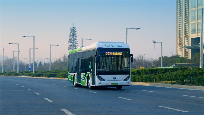市场，是检验品质的唯一标准。对于氢燃料电池公交来说，亦是如此。郑州首批燃料电池公交运营迎来4周年，交出亮眼“成绩单”！