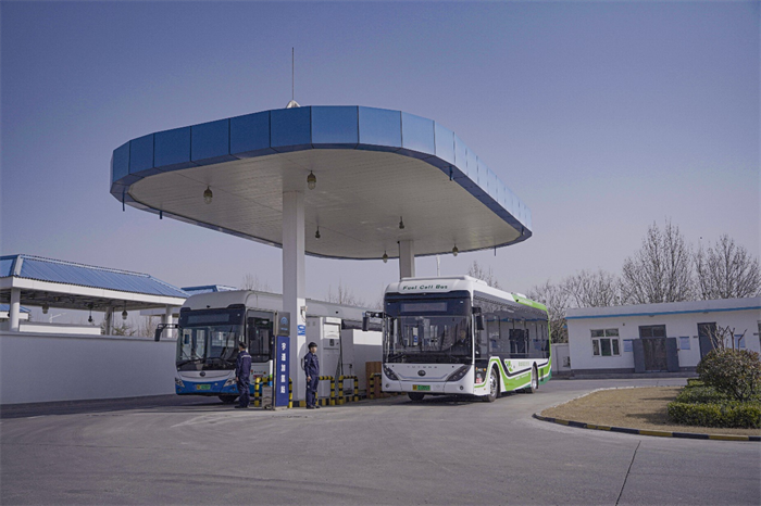 市场，是检验品质的唯一标准。对于氢燃料电池公交来说，亦是如此。郑州首批燃料电池公交运营迎来4周年，交出亮眼“成绩单”！