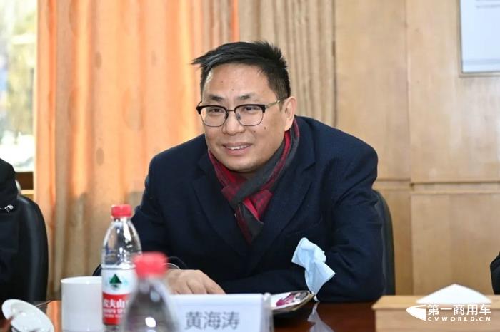 东风商用车与东风康明斯开展座谈交流3.jpg