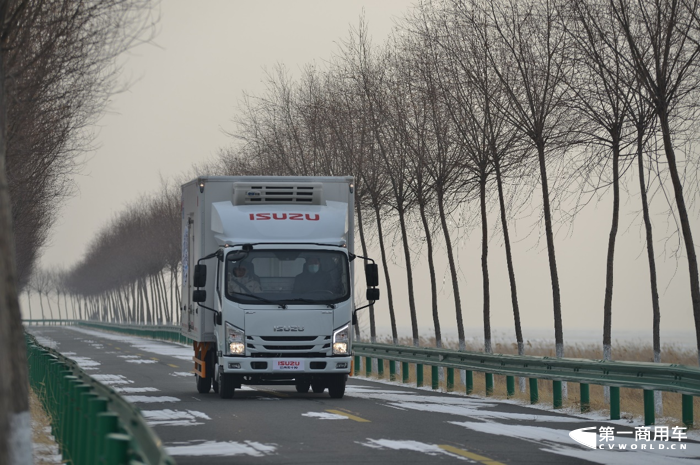 江西五十铃翼放冷藏车.png