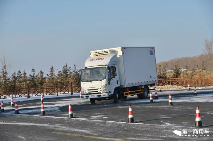 江西五十铃翼放冷藏车4.png