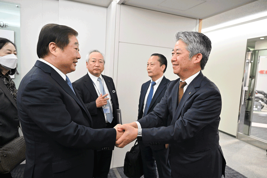 日本川崎重工与中国山东重工拓展合作领域3.gif