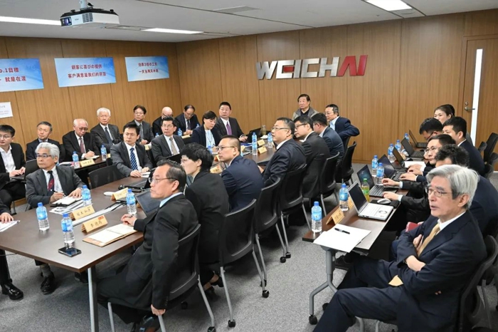 4月29日，谭旭光在日本东京主持召开中国重汽与东京创新中心新能源轻型商用车开发项目对接会。