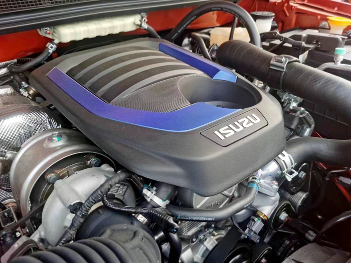 户外旅行 江西五十铃全新D-MAX V-CROSS给你足够自由3.jpg