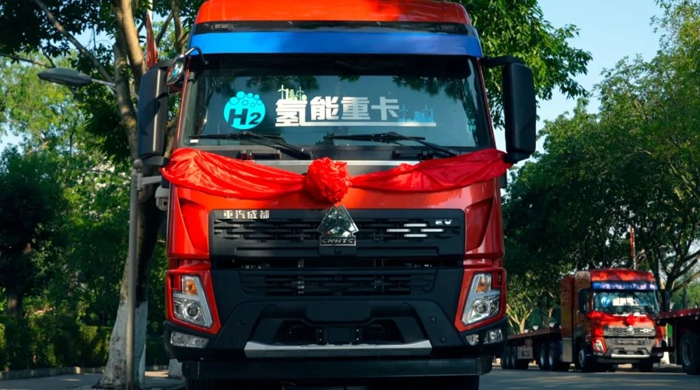 重汽成都首批氢能源重卡交车！交车！交车！3.jpg