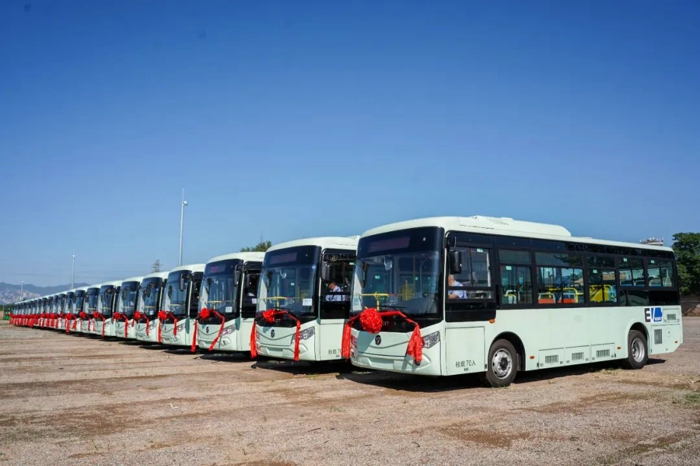 福田欧辉80台BJ6851纯电城市客车交付北京万佳通2.jpg