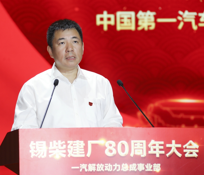 刘亦功.jpg