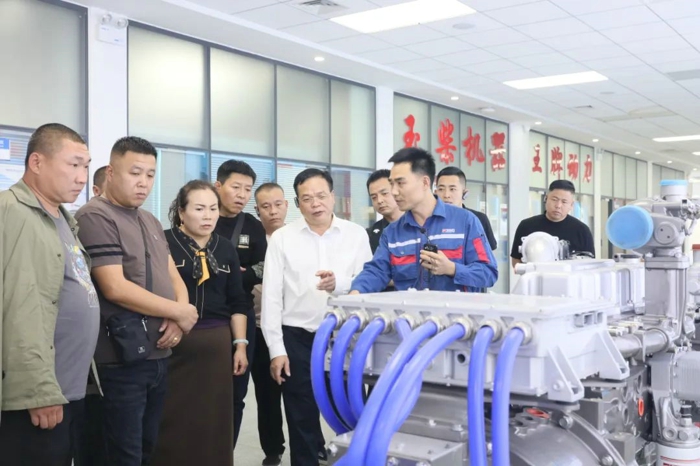 玉柴股份与山西环优公司签订1000台牵引车销售合作协议！4.jpg