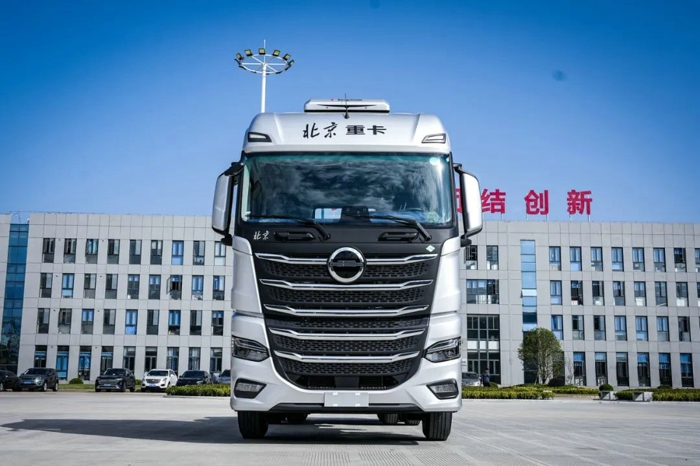 体验北京重卡LNG牵引车.jpg