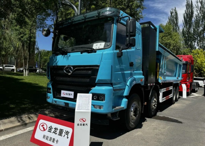 金龙东盛充换电一体自卸车2.jpg