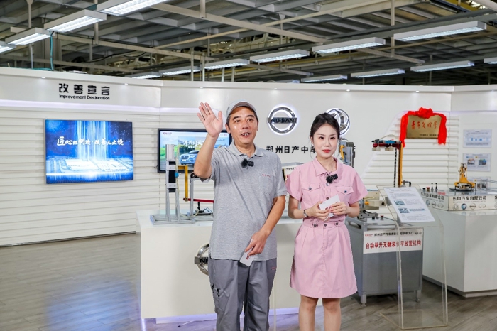以传奇之名，续写冠军荣耀。9月20日，郑州日产“合资宽体大皮卡”锐骐6 pro携专业合资品质以及“四好”硬核实力惊喜上市，为用户带来可商、可家、可野的驾乘享受和价值体验。新车提供汽油/柴油、手动/自动、两驱/四驱、标箱/长箱/平箱等35种款型选择。其中，汽油版车型售价区间为9.19-11.49万元，柴油版车型售价区间为9.69-13.29万元