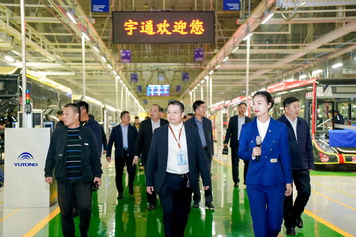 河南举办商用车设备更新供需对接会7.png