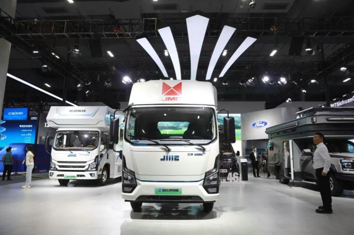 2024广州国际商用车展开幕13.jpg
