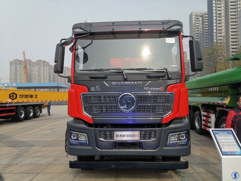 德龙M3000 S 8×4公路标准版自卸车