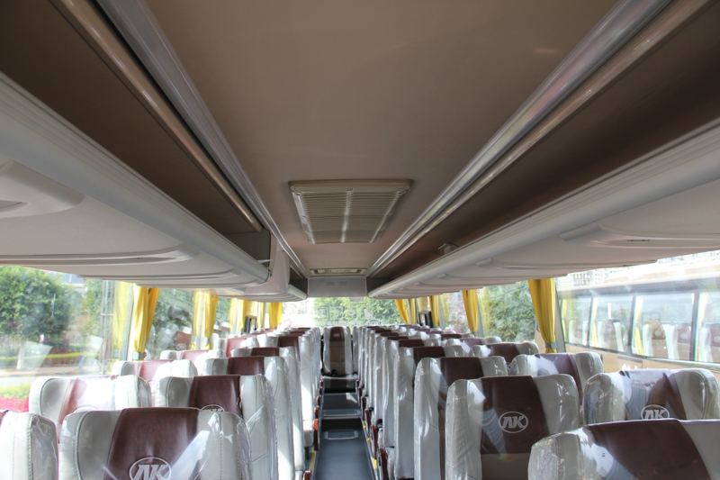 安凯11米旅游车HFF6114K06D