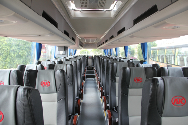 安凯12米旅游车HFF6124K40Q 