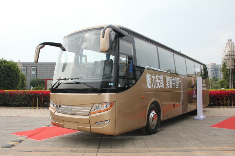 安凯12米旅游车HFF6124K40Q 
