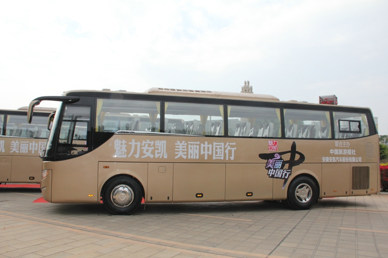 安凯旅游车HFF6110K06D