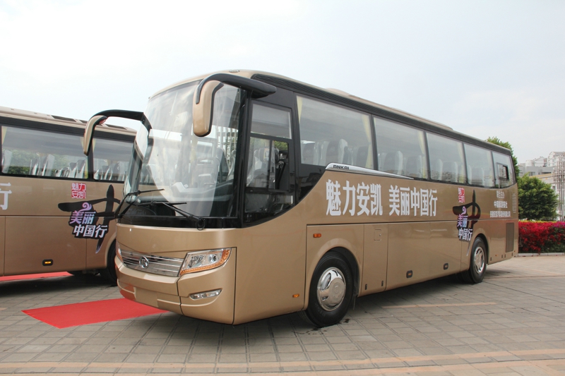 安凯旅游车HFF6110K06D