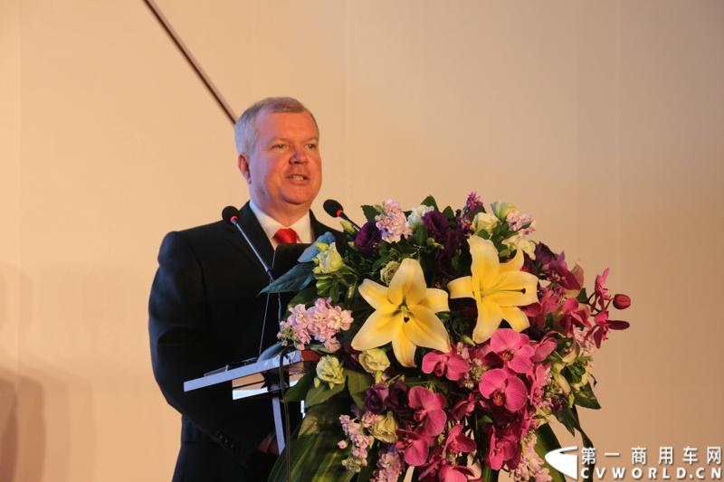 瑞福德金融公司个人信贷业务发布（瑞福德汽车金融有限公司总经理范凯思） 