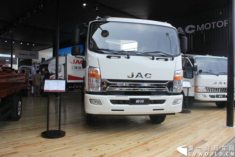 江淮新帅铃中卡