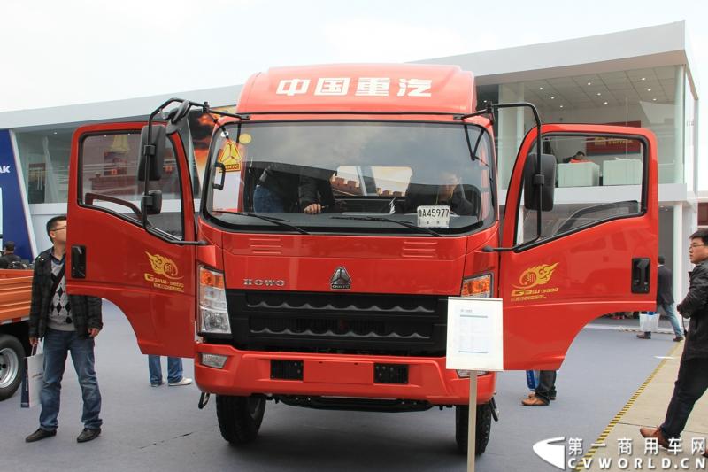 重汽ZZ1127G3815D1