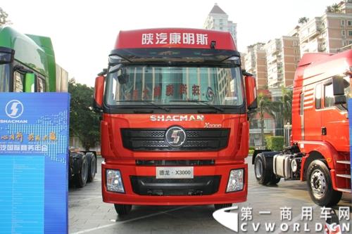 2015年1月29日，以“同心同行，共商共赢”为主题的2015陕汽国际商务年会在广东珠海隆重召开。图为陕汽德龙X3000高端重卡 