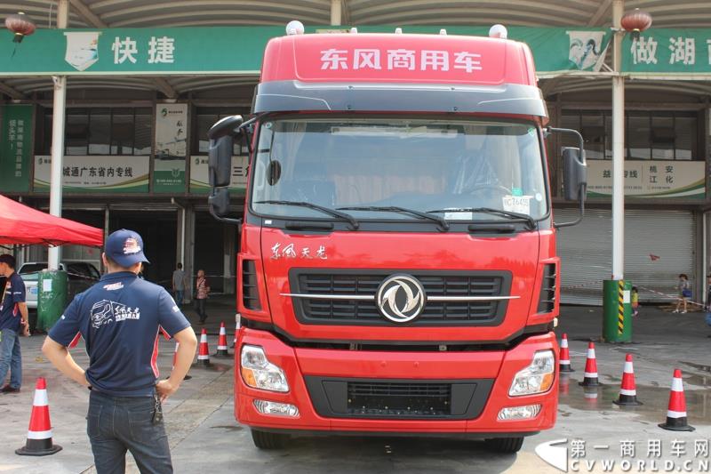 5月8日，“出彩天龙哥，中国好司机”东风天龙卡车驾驶员大赛半决赛在广州佛山海元物流园内圆满结束。图为东风天龙驾驶员大赛比赛现场 