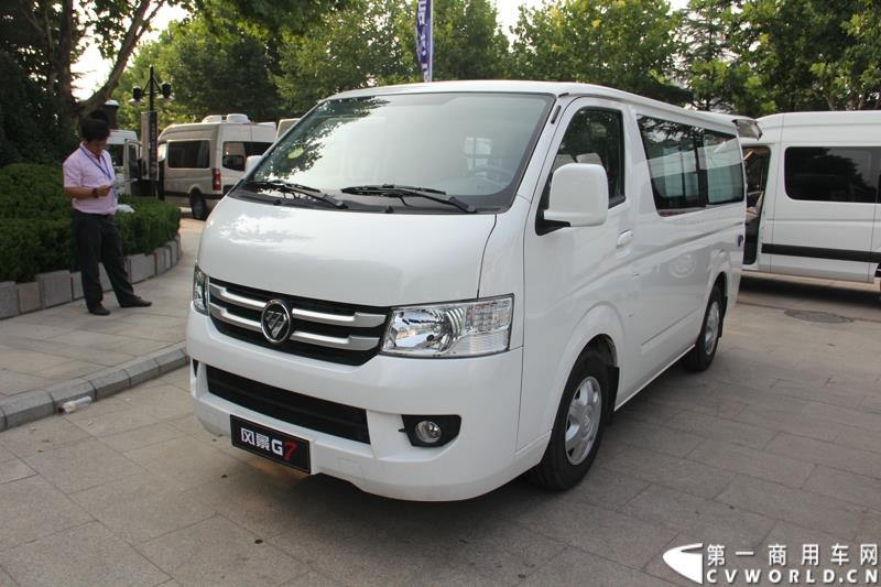 8月14日，图雅诺杯—福田商务汽车第五届改装大赛在山东潍坊举行，福田轻型商用车事业本部以及福田商务汽车负责人、改装企业、经销商、媒体在内的200余人出席了本次活动。图为：风景G7改装的流动服务车，由北京天坛海乔客车公司改装制造