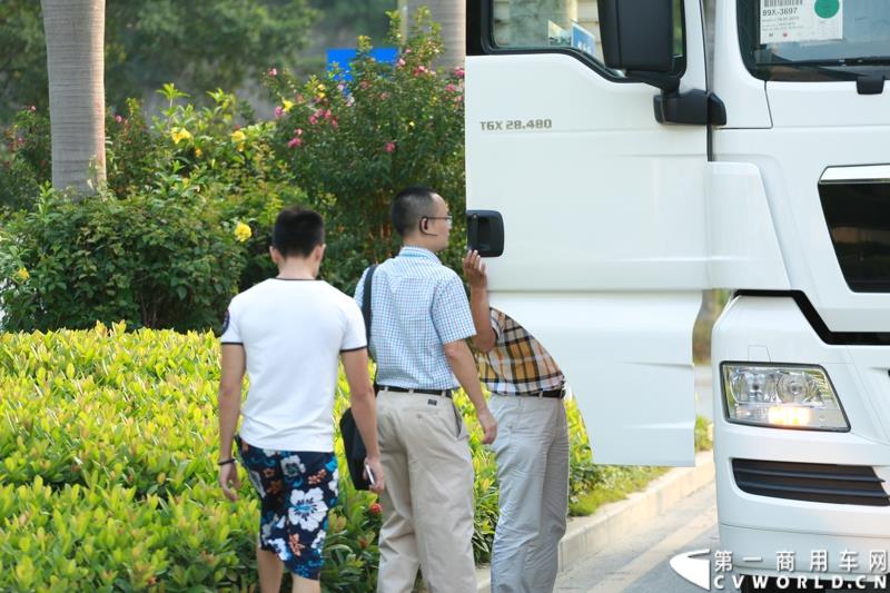 9月10日，曼恩商用车辆贸易（中国）有限公司在深圳正式宣布，将TCO收益宝升级到2.0版本，进一步帮助客户降低运营成本，提升收益。图为：德国曼恩车联网深圳上市发布会