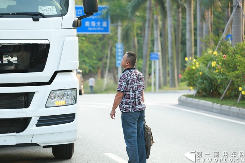 9月10日，曼恩商用车辆贸易（中国）有限公司在深圳正式宣布，将TCO收益宝升级到2.0版本，进一步帮助客户降低运营成本，提升收益。图为：德国曼恩车联网深圳上市发布会